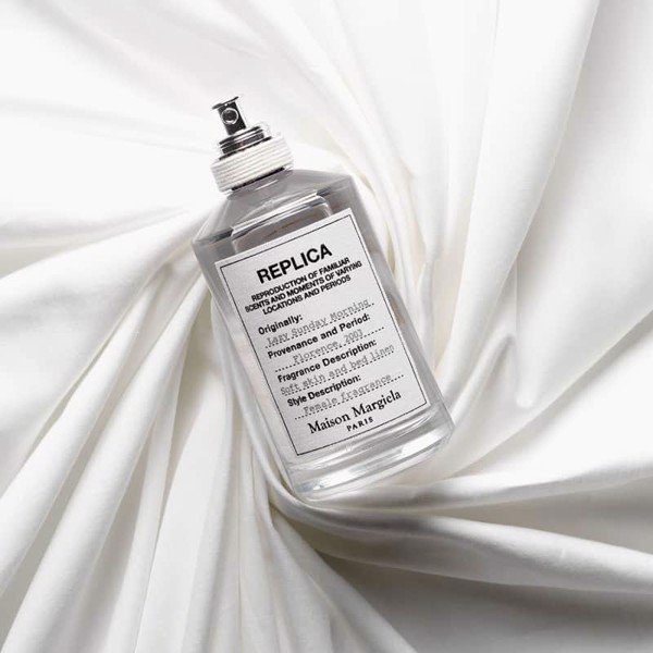 nuoc_hoa_maison_margiela_replica_lazy_sunday_morning_eau_de_toilette_1_5e73d44ab7c74b6ba64fc03dd2629c7a_grande